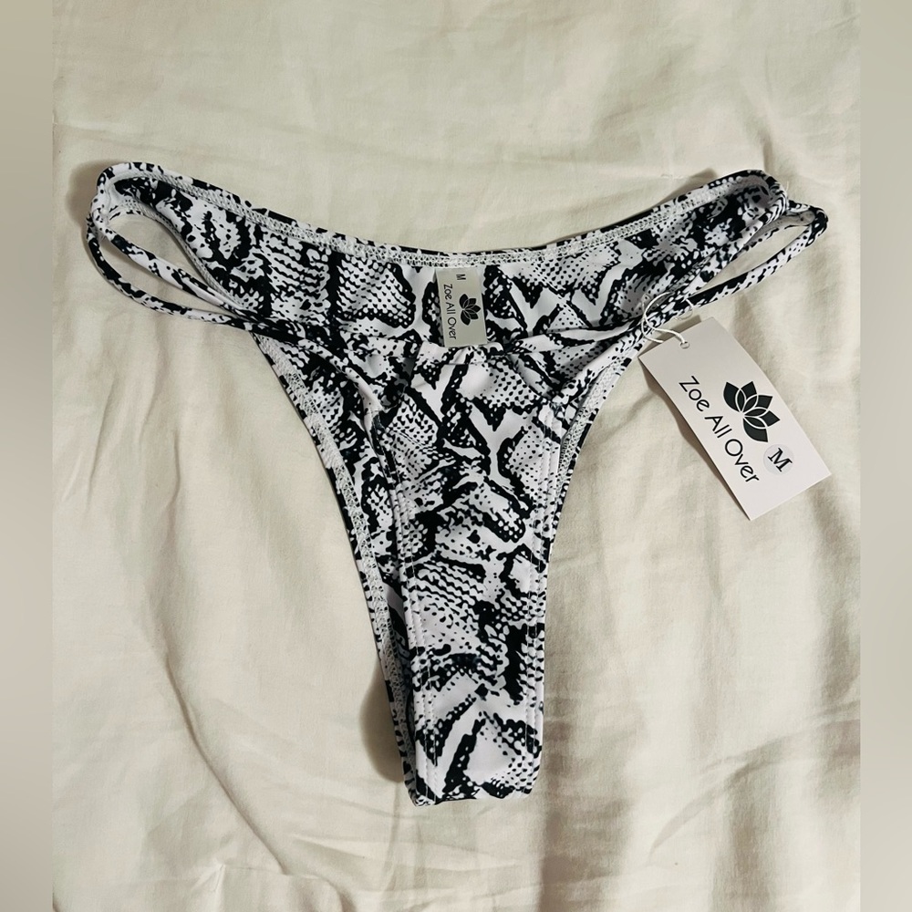 Bikini bottoms